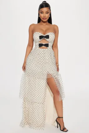 Elegant Polka Dot Maxi Dress - Cream/combo